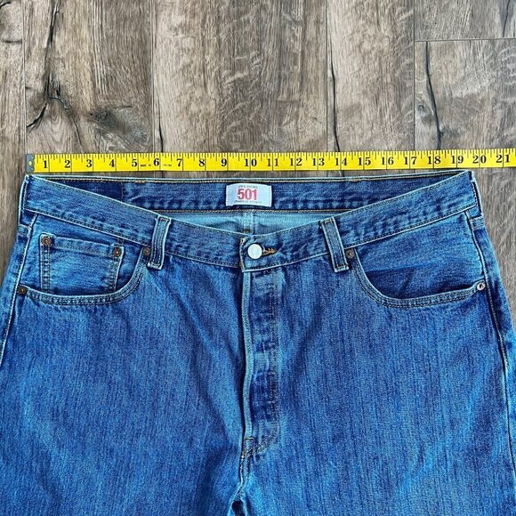Levi’s 501XX Straight Leg Medium Wash Denim Jeans - Picture 5 of 11